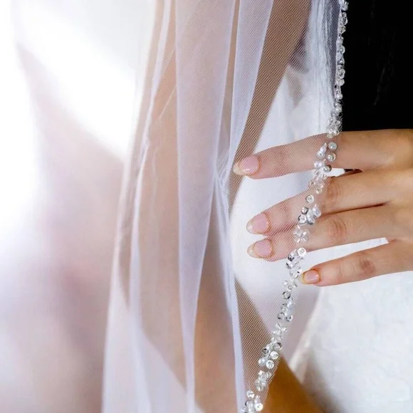 Mori Lee Madeline Gardner Bridal Veil **BRAND NEW** - Picture 7 of 15